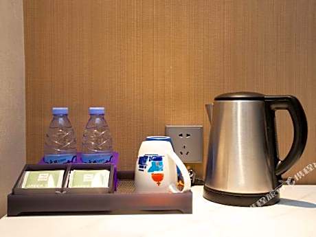 Yeste Hotel (Yulin Qingning Road)