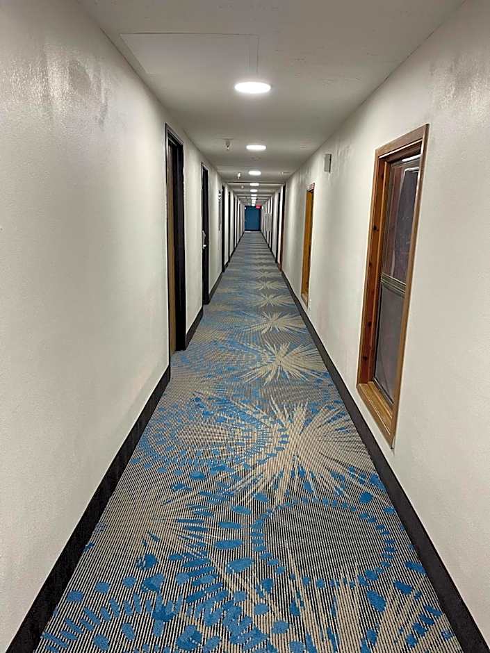 Days Inn by Wyndham Colby