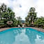 Laurel Inn