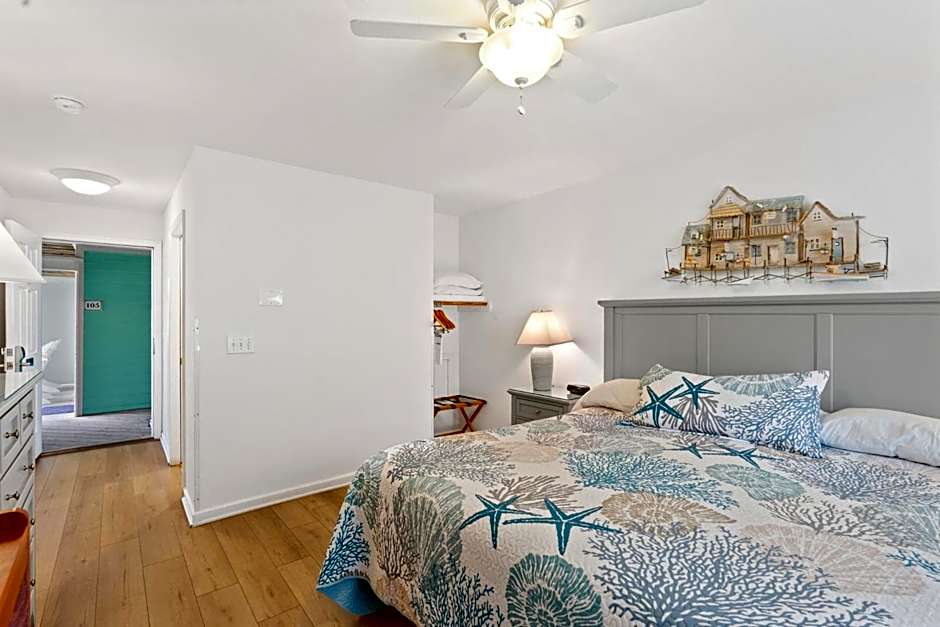The Ocracoke Harbor Inn