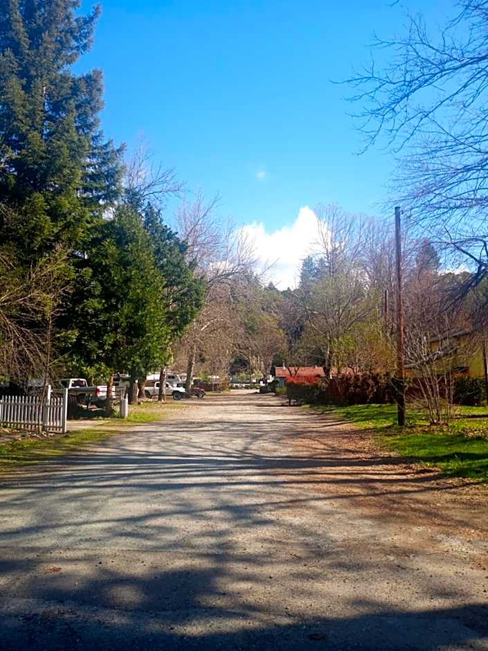Bigfoot RV & Cabins Park