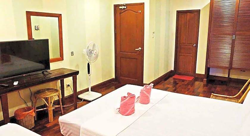 El Nido Beach Hotel