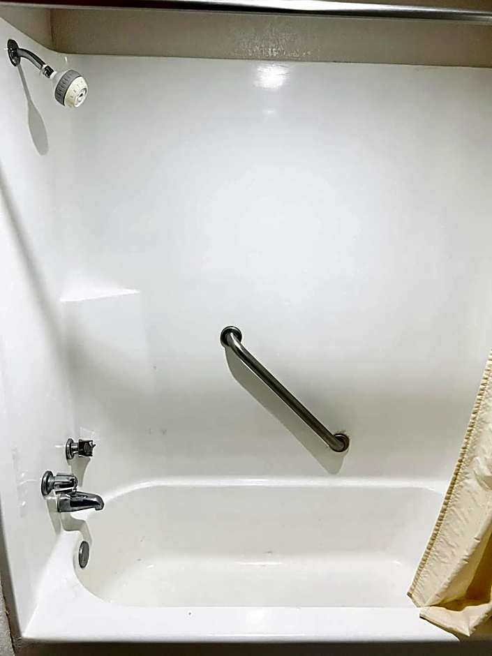 Super 8 by Wyndham Fort Scott