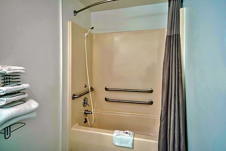 Motel 6-Grand Rivers, KY
