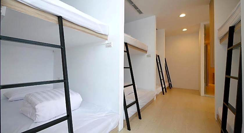 Shin Sei Bashi Hotel