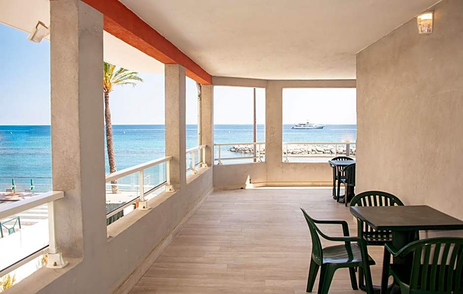 Hotel et Appartements Reine D'Azur