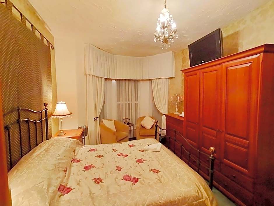 Hotel Babylon – Blackpool