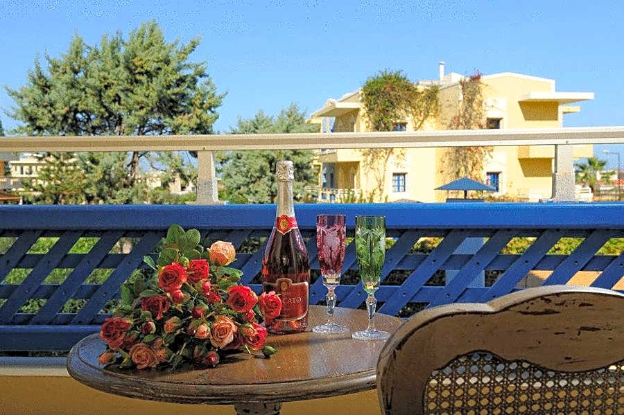 Parthenis Hotel & Suites