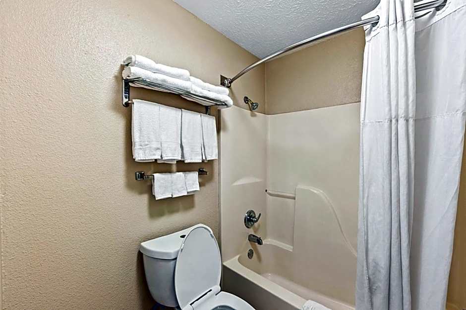 Days Inn by Wyndham Lexington