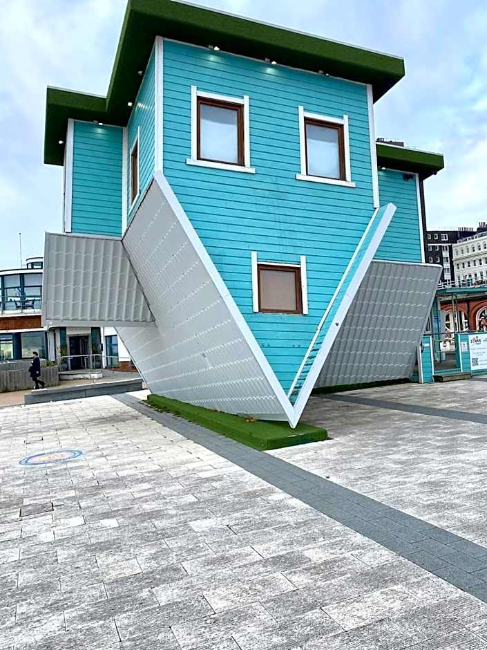 Penthouse near park - air con - Guest and the City