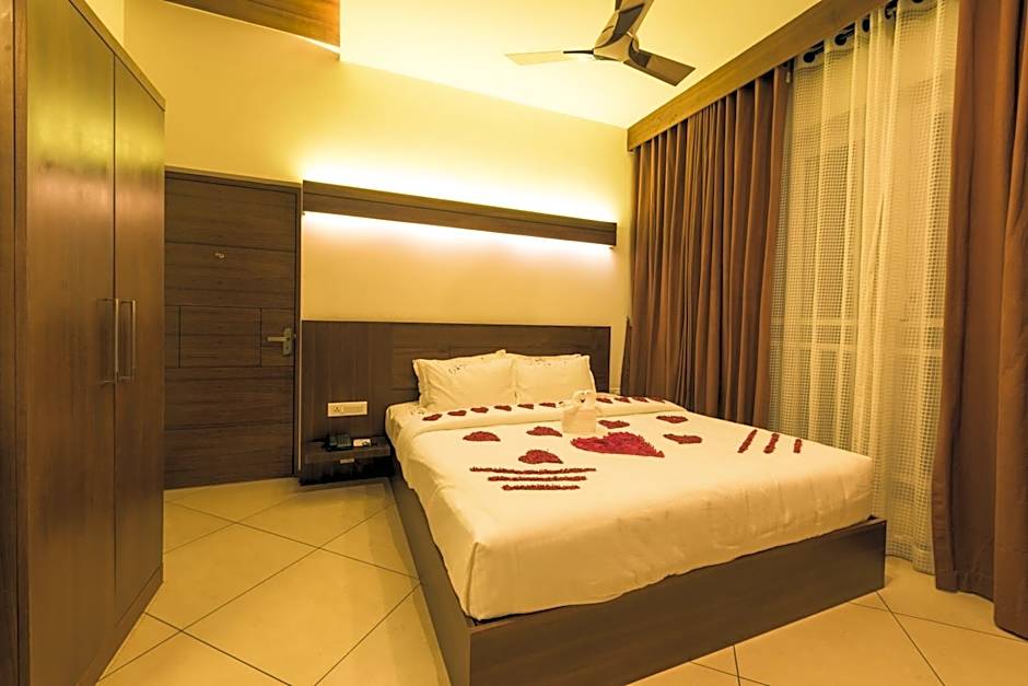 Photo 1 of 6 of Deluxe 1 King Bed