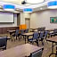 La Quinta Inn & Suites by Wyndham McAllen La Plaza Mall