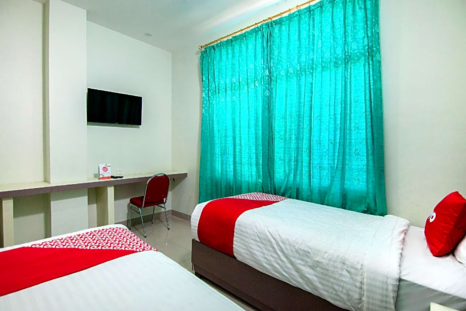 OYO 2382 Wisata Hotel