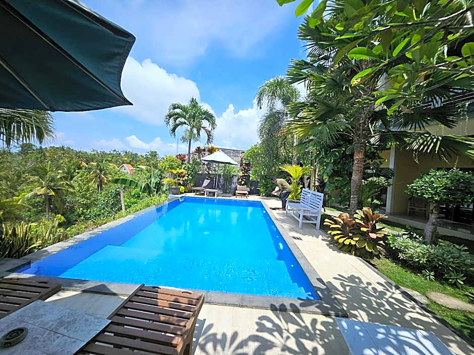 Kelingking Sunset Point Hotel & Spa