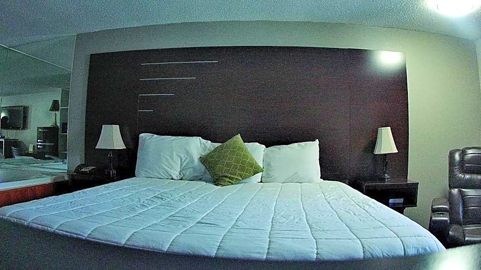 Country Town N' Suites
