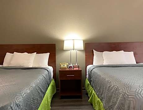 Queen Room with Two Queen Beds - Non-Smoking