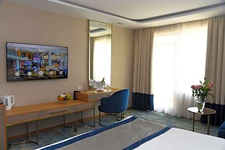 Economy Double Room without Balcony - Free Beach Access