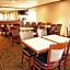La Quinta Inn & Suites by Wyndham Detroit Southgate