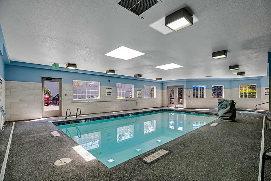 Holiday Inn Express Hotel & Suites Portland - Jantzen Beach By IHG