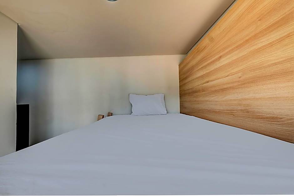 OYO Life 93289 Jelita Residence 2