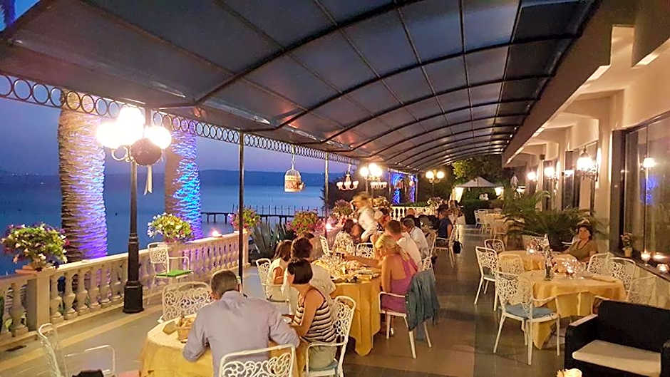 Hotel Royal