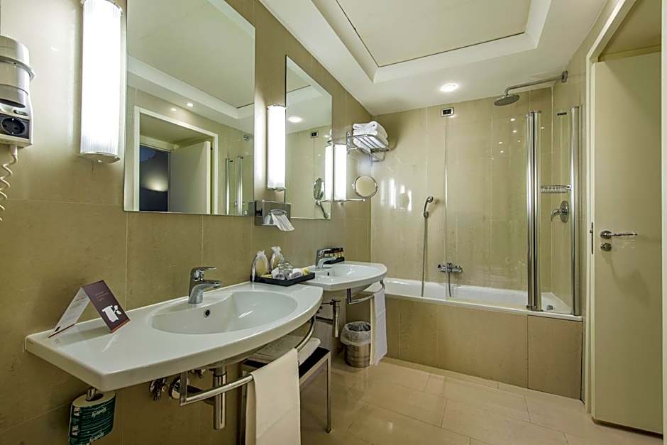 Palazzo Caracciolo Naples