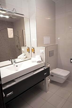 Superior Triple Room with Park View 3*