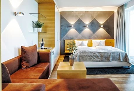 Junior Suite with Lake View