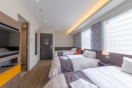 Triple Room