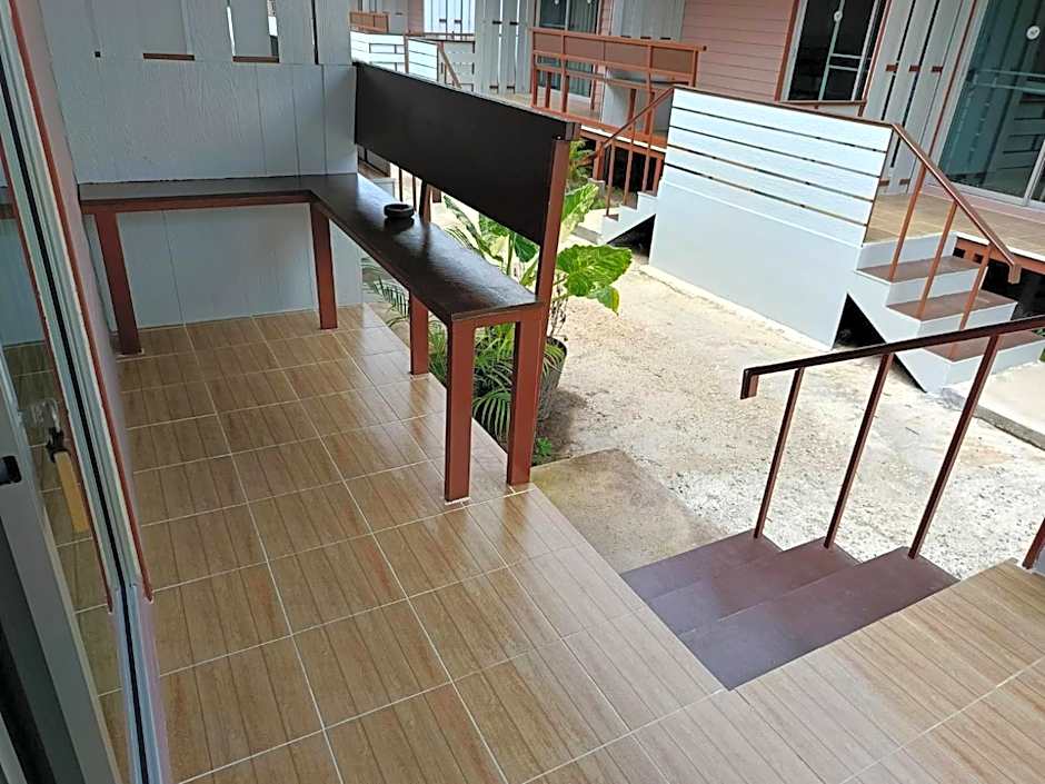 Lovely Paradise Phangan Hotel