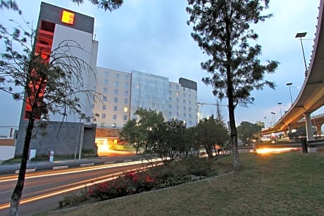 Fiesta Inn Express Naucalpan