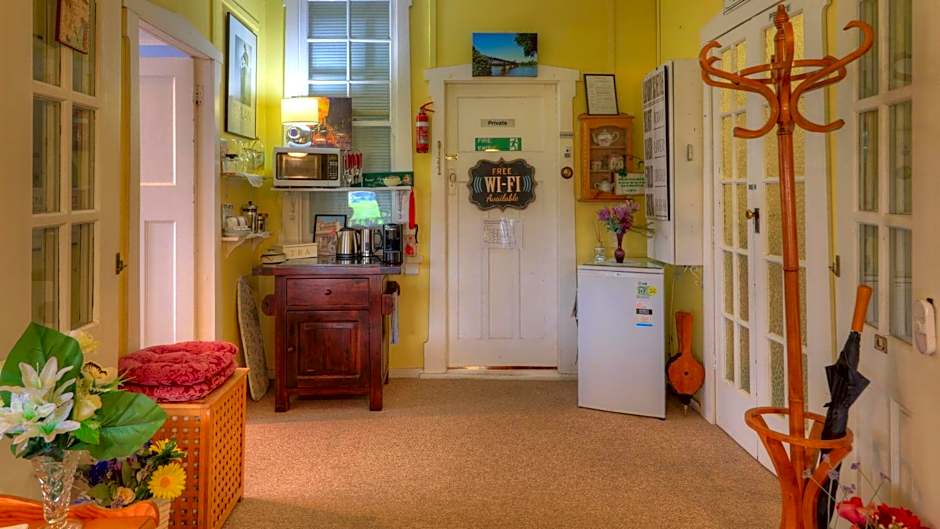 Andavine House - Bed & Breakfast