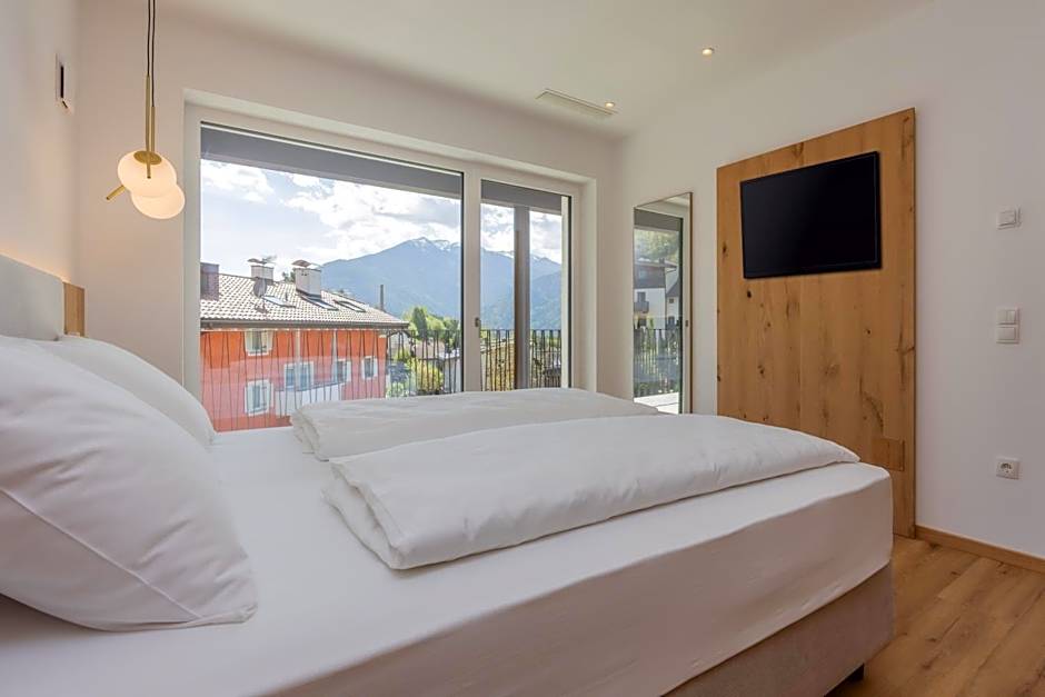 Laurena Aparthotel