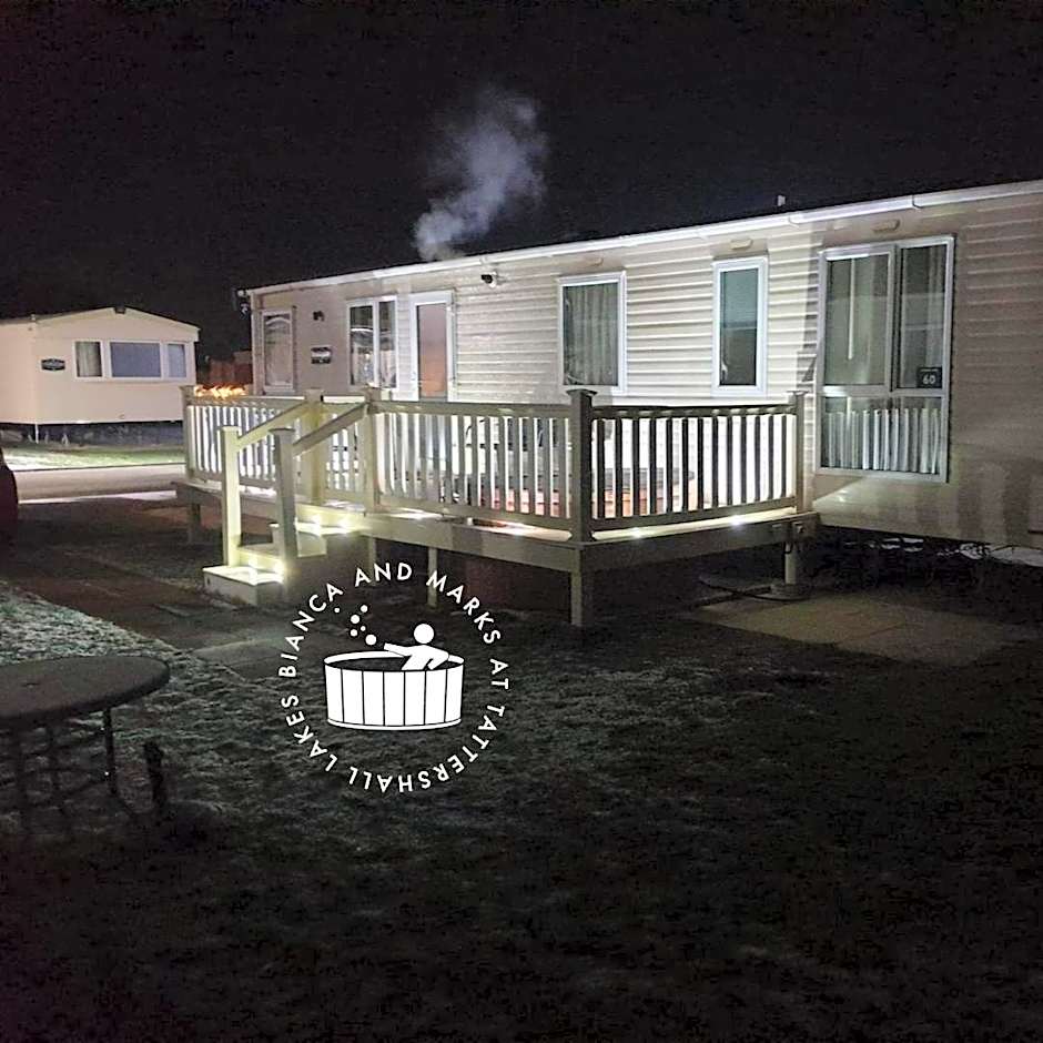 Bianca and marks 8 berth Caravan with Hot tub