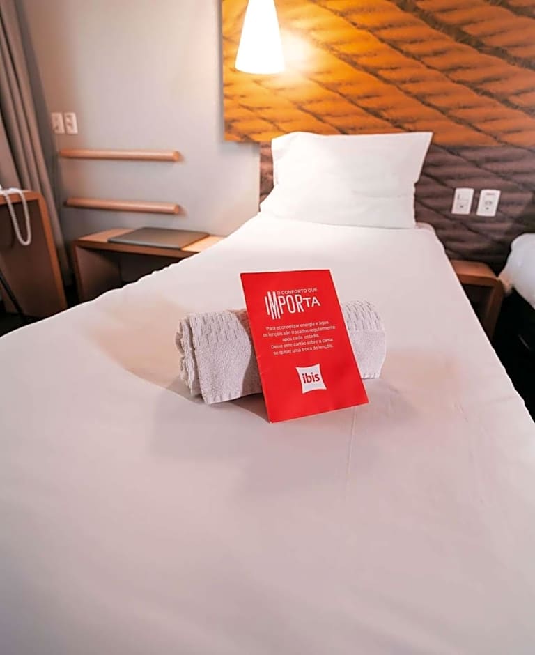 ibis Santos Gonzaga Praia
