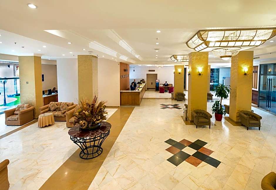 Ani Plaza Hotel