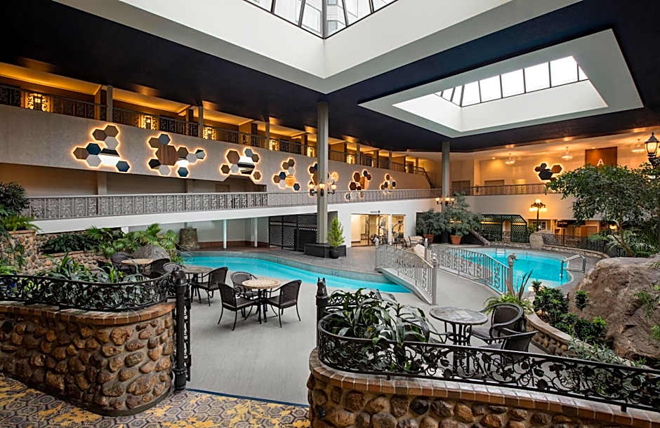 Saskatoon Inn & Conference Centre