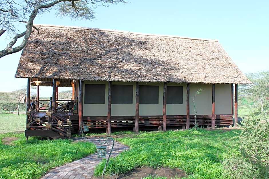 Lake Ndutu Luxury Tented Lodge