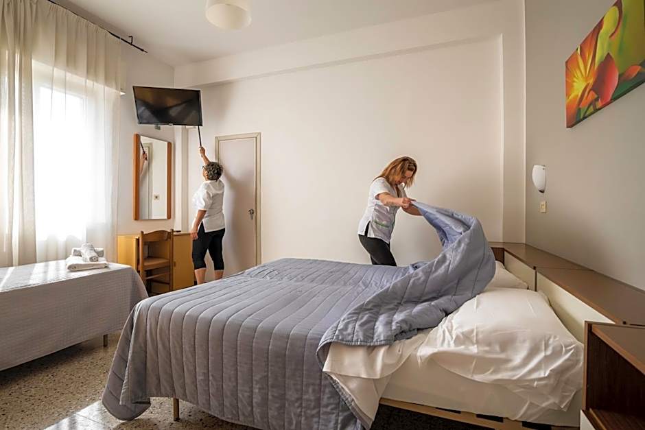 Hotel Ausonia B&B RiMiNi