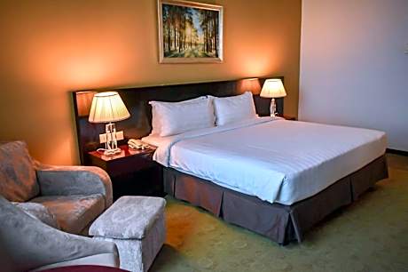 Family Suite - Complimentary Airport Pickup