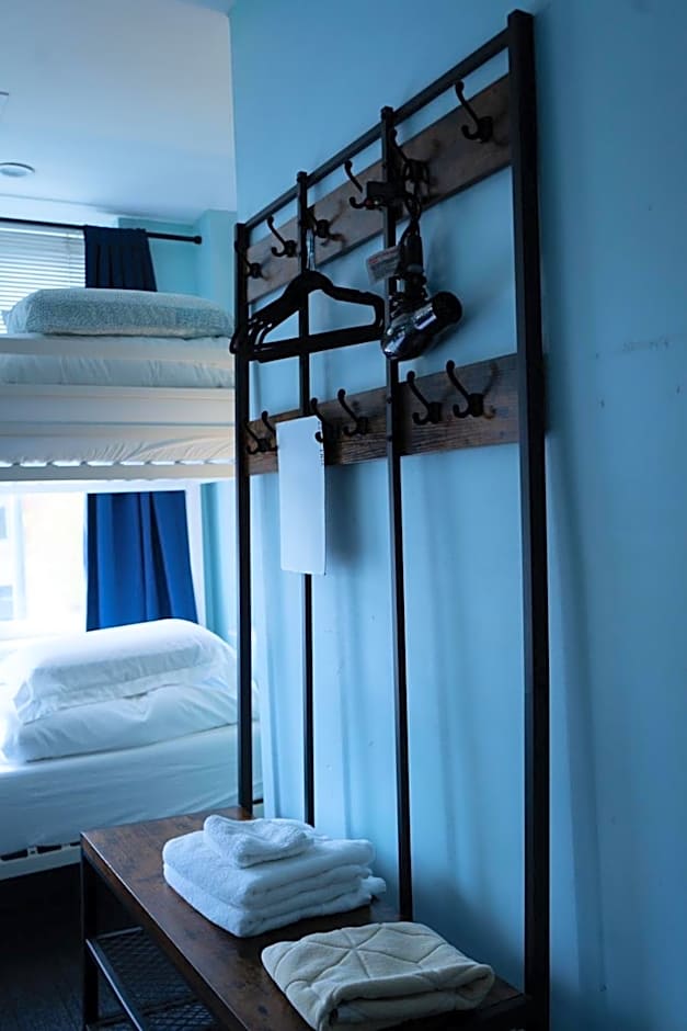 U Street Capsule Hostel
