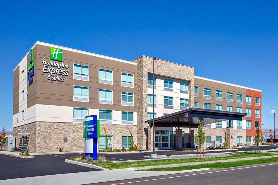 Holiday Inn Express and Suites Union Gap- Yakima Area