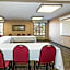Ramada Hotel & Conference Center by Wyndham Plymouth