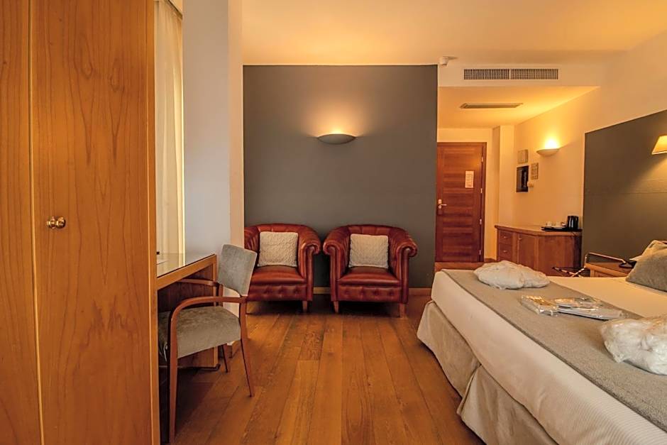 Paradise Hotel & Wellness