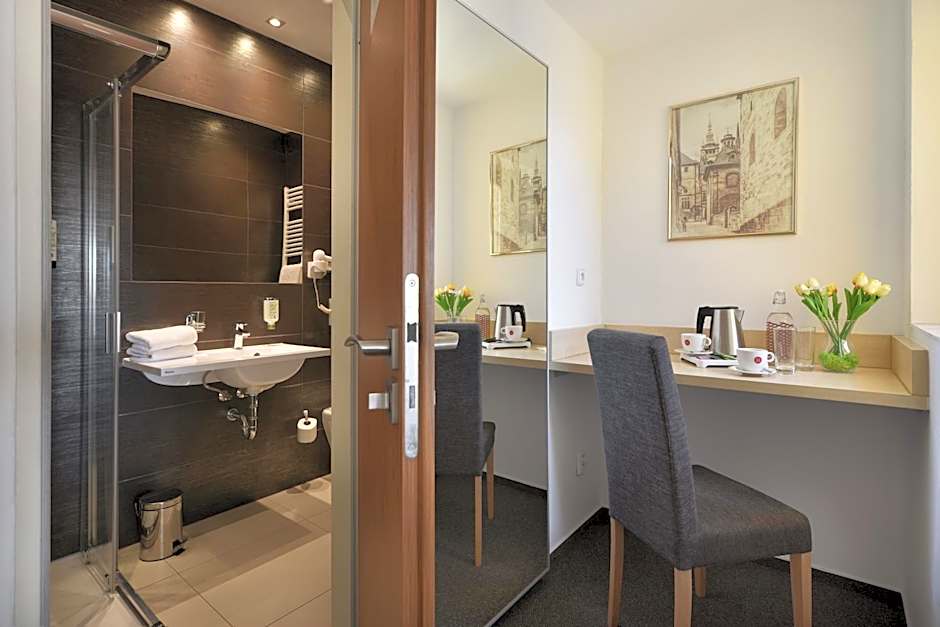 Prague Season Hotel