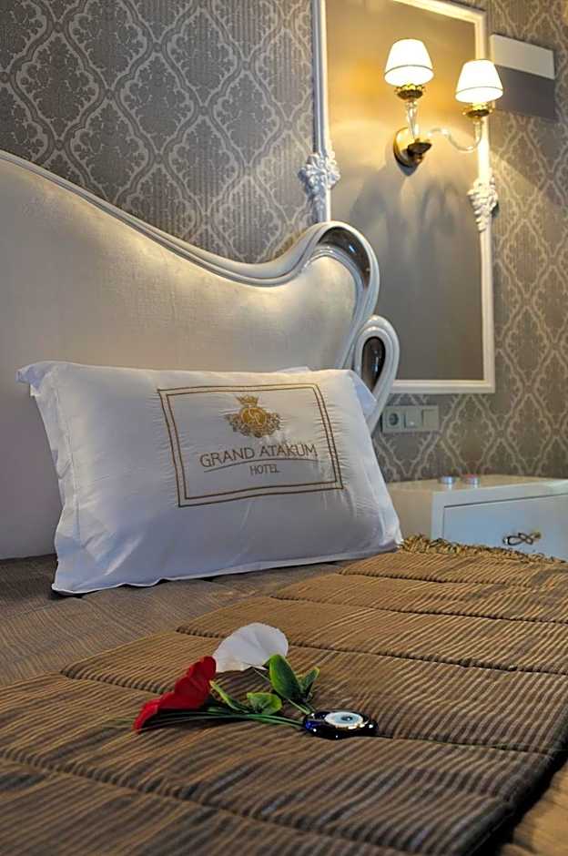 Grand Atakum Hotel