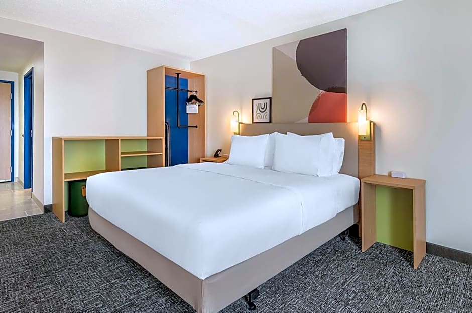 Spark by Hilton Roanoke Airport