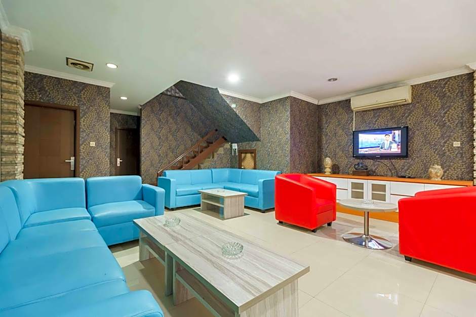 RedDoorz near City Walk Lippo Cikarang