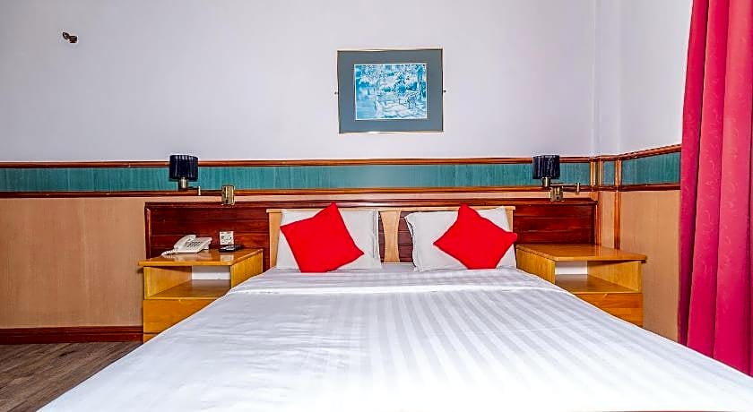 OYO 89864 Hotel Holiday Park
