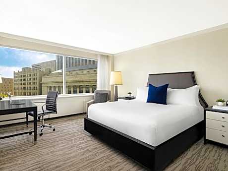 Fairmont Gold King Room - Lounge Assess